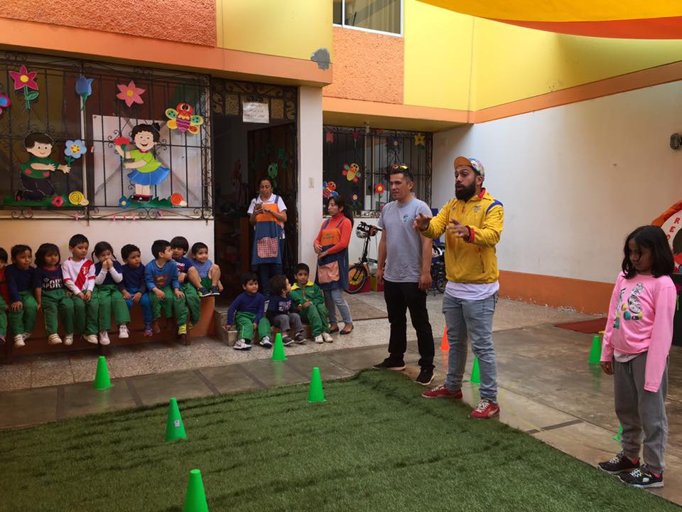 22228076_375946419492158_3970145328615047223_n